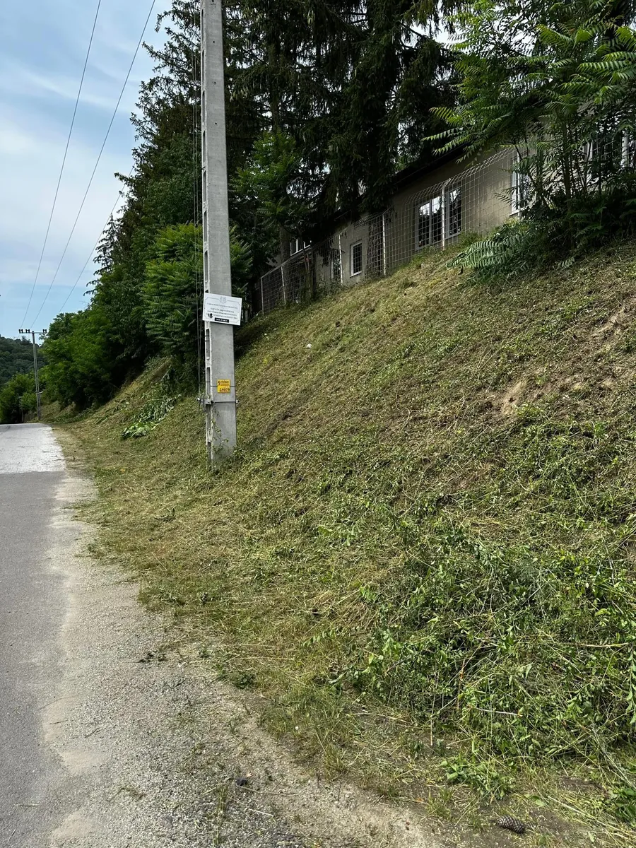 Rendezett, lekaszált rézsű, utána